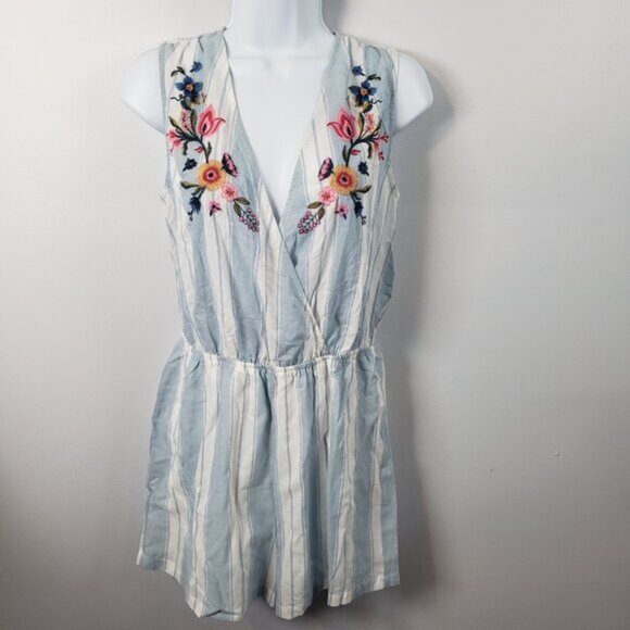 Blu Pepper Woman Short Romper Blue white embroidery Small Summer  S /  A215 - Picture 1 of 8